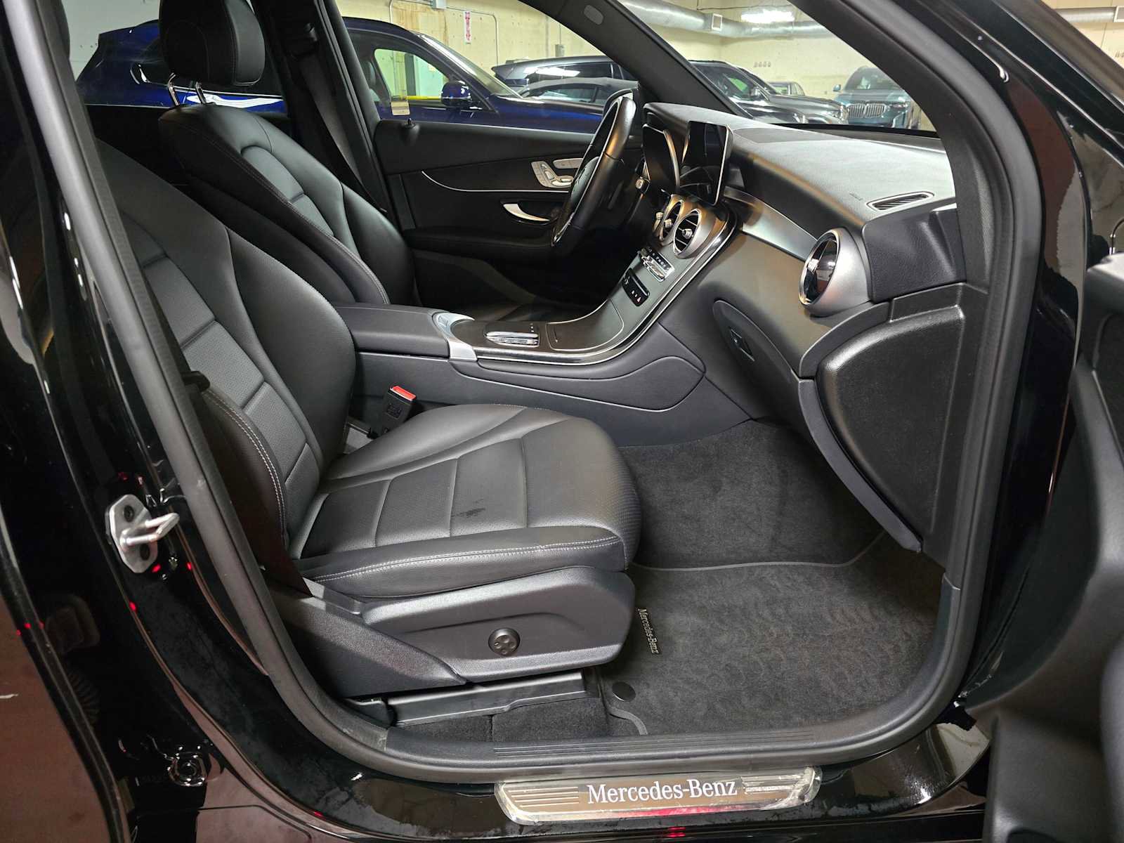 Used 2022 Mercedes-Benz GLC 300 GLC 300 image 12