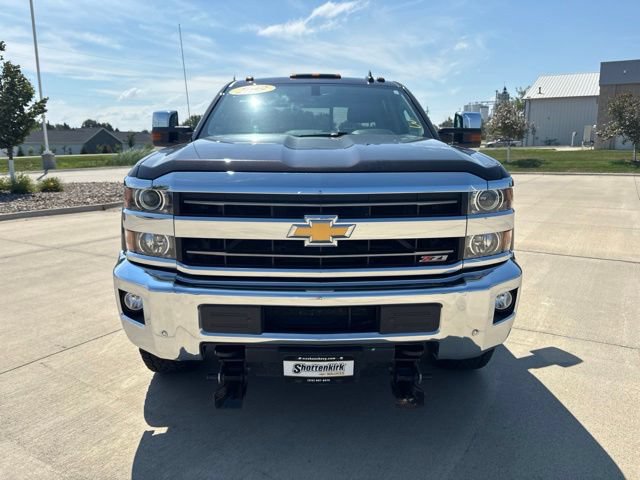 Used 2019 Chevrolet Silverado 2500 LTZ w/ Vortec Plus Package AWD/4WD image 35
