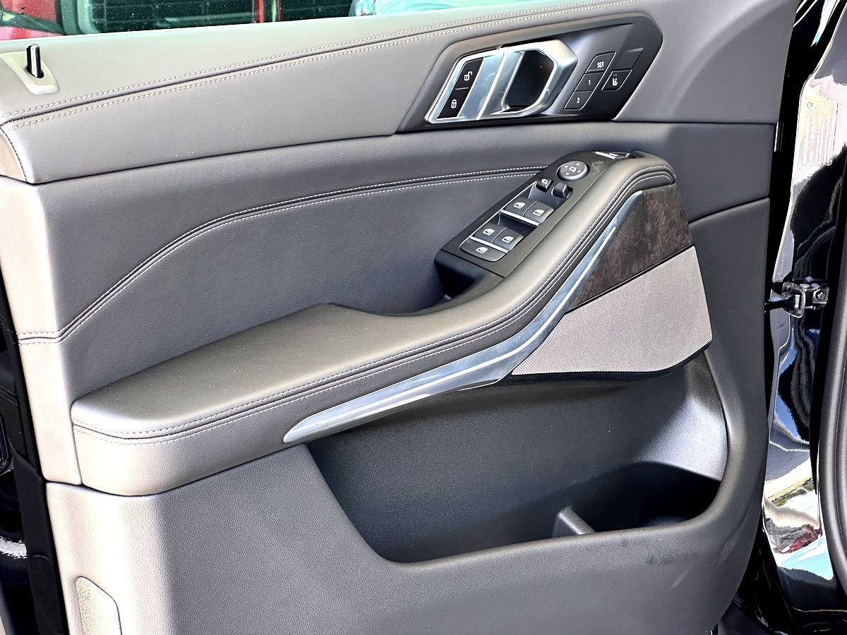 New 2026 BMW X5 sDrive40i w/ Climate Comfort Package image 11