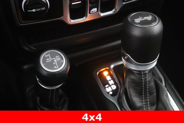 Used 2025 Jeep Wrangler Unlimited Sahara w/ Safety Group image 24