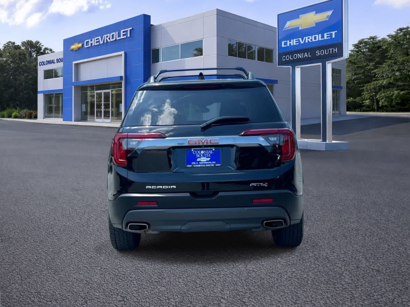Certified 2023 GMC Acadia AT4 w/ Technology Package AWD/4WD image 5