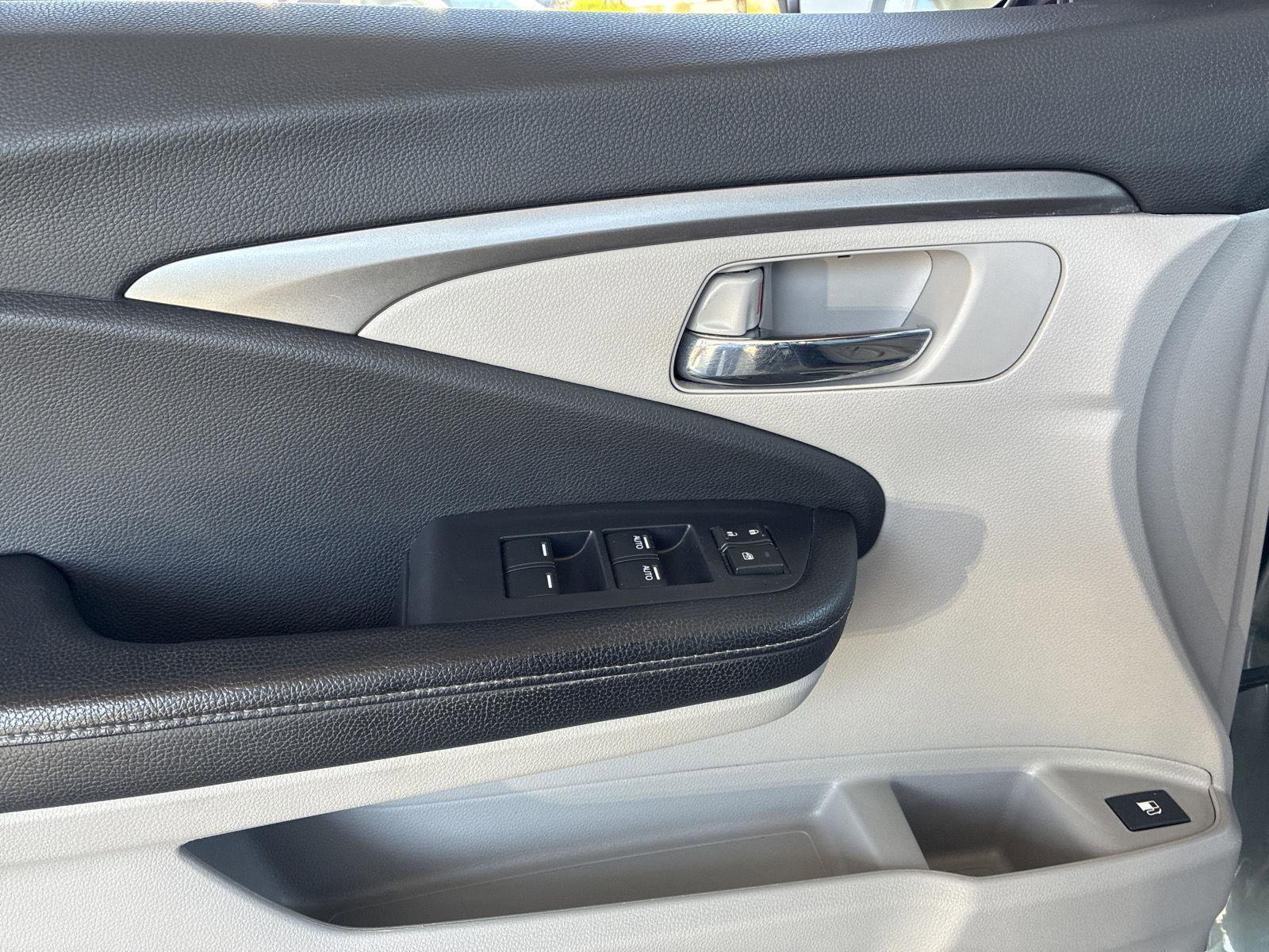 Used 2019 Honda Ridgeline RTL image 21
