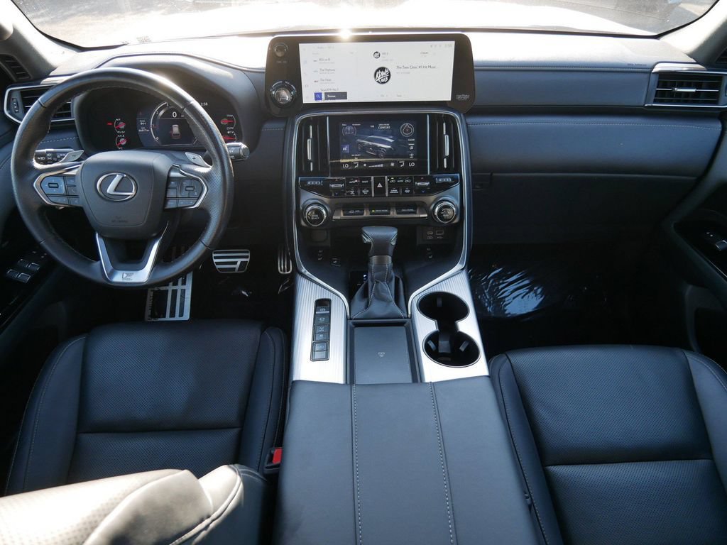 Used 2023 Lexus LX 600 F Sport w/ Accessory Package (Z1) AWD/4WD image 14