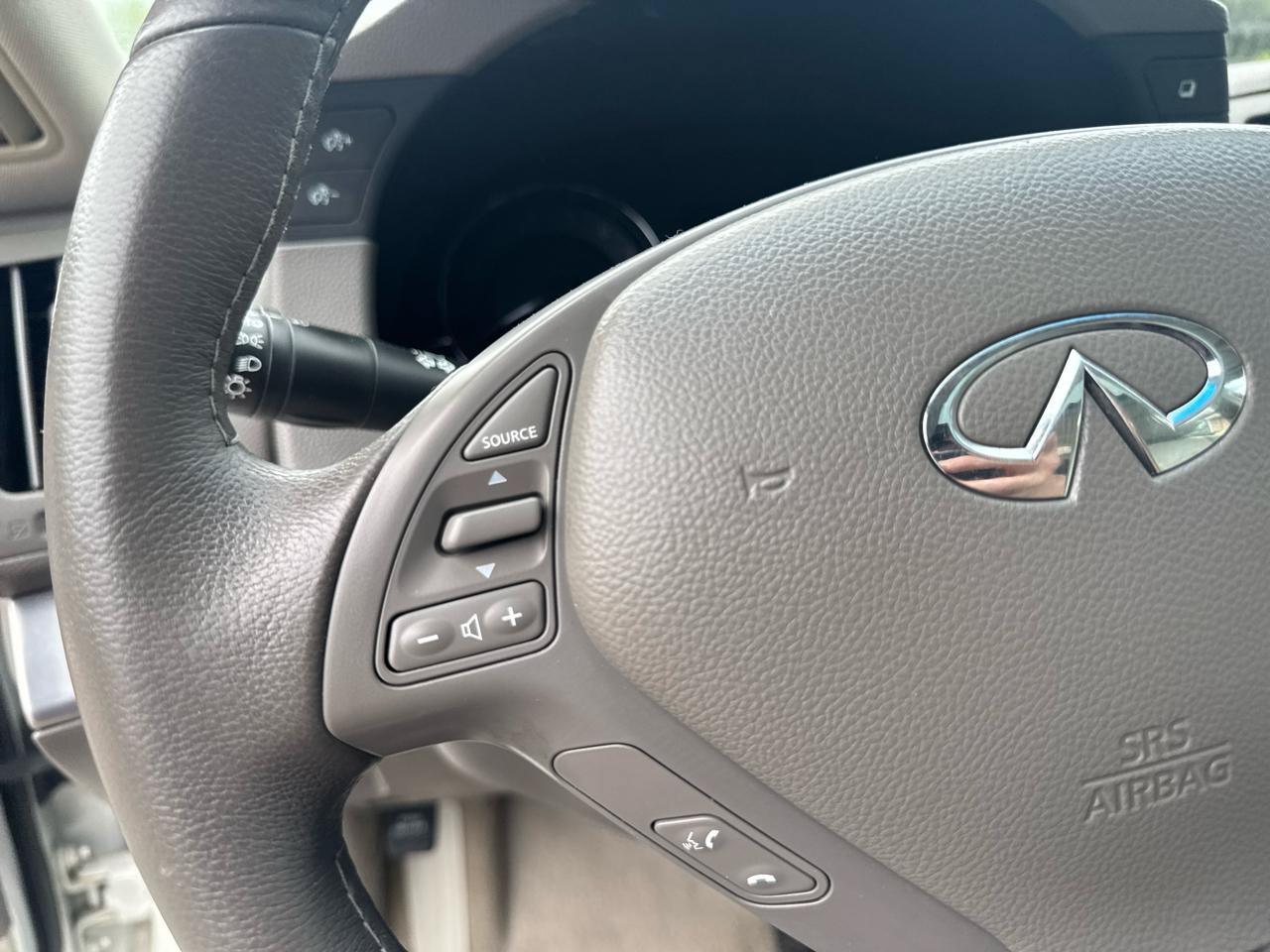Used 2013 INFINITI G37 x Sedan w/ Premium Pkg AWD/4WD image 31