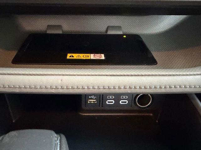 Used 2023 Toyota Highlander XLE FWD image 21