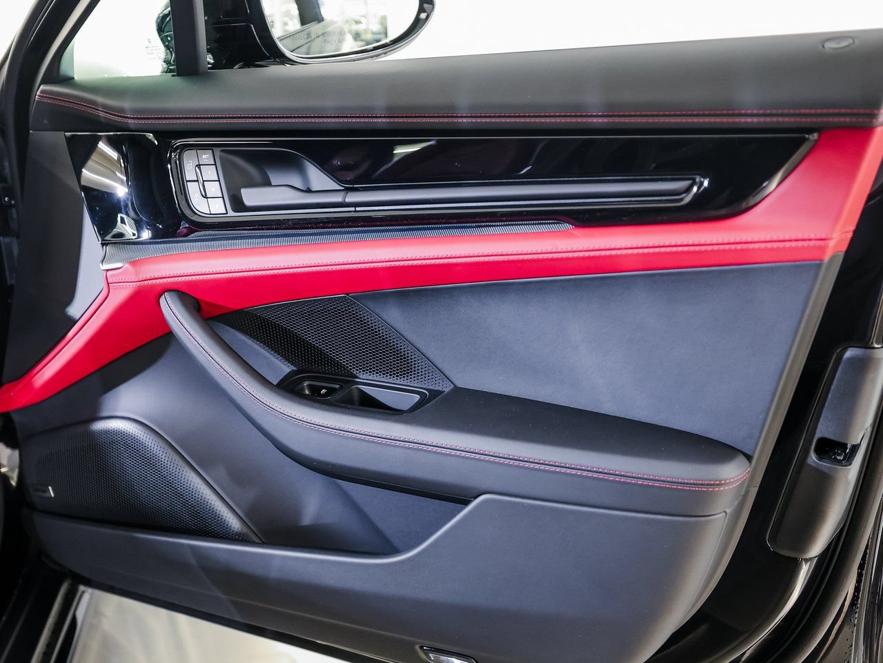 New 2026 Porsche Panamera RWD image 27