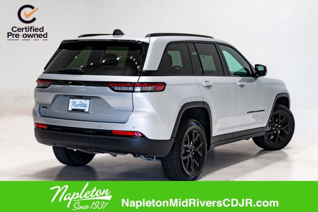 Used 2025 Jeep Grand Cherokee Altitude image 25