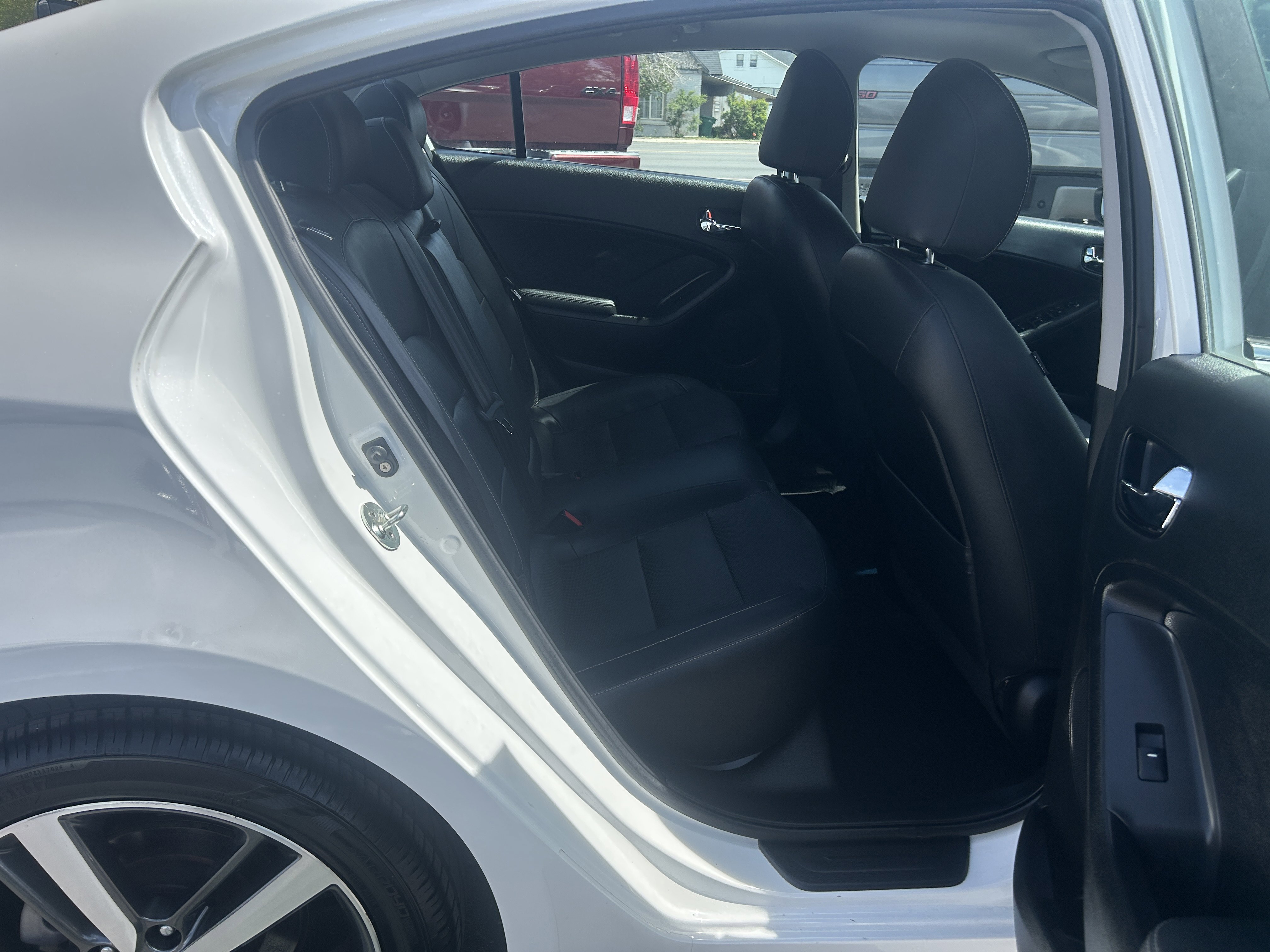 Used 2018 Kia Forte EX w/ EX Premium Plus Package FWD image 9