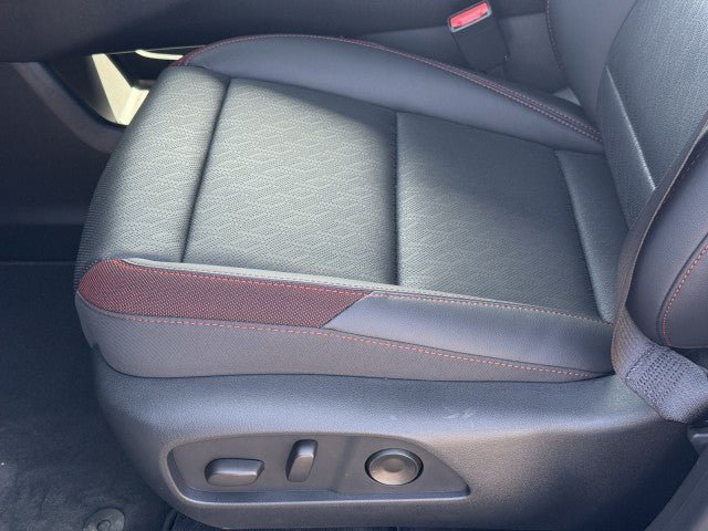New 2027 Chevrolet Equinox RS w/ Safety and Technology Package AWD/4WD image 18
