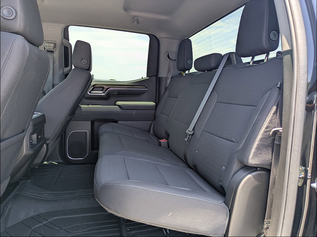 Used 2023 Chevrolet Silverado 1500 LT AWD/4WD image 14