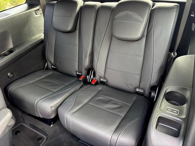 Used 2025 Mercedes-Benz GLS 580 4MATIC image 32