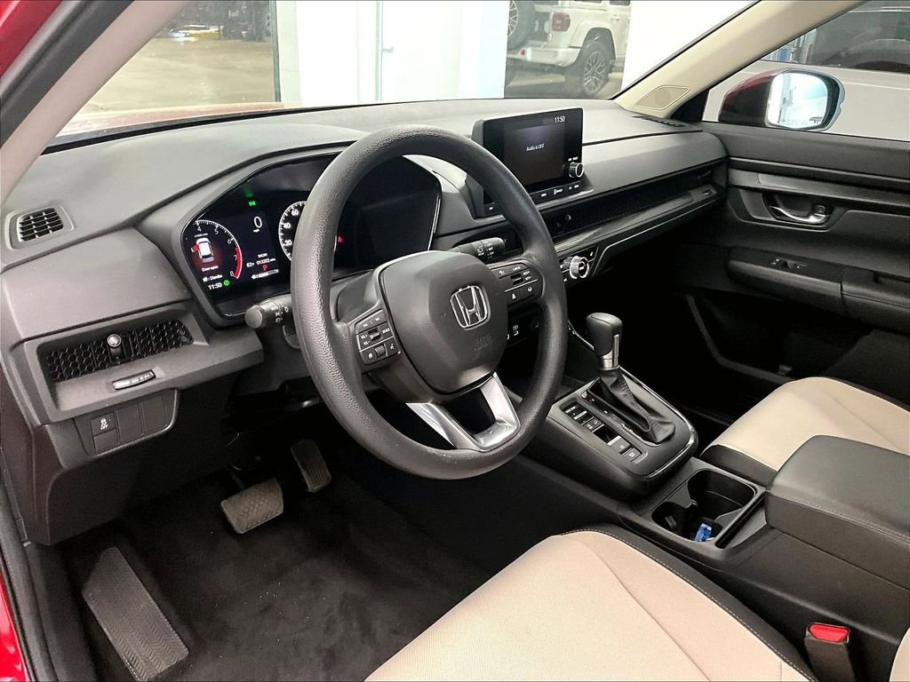 Used 2025 Honda CR-V EX image 8