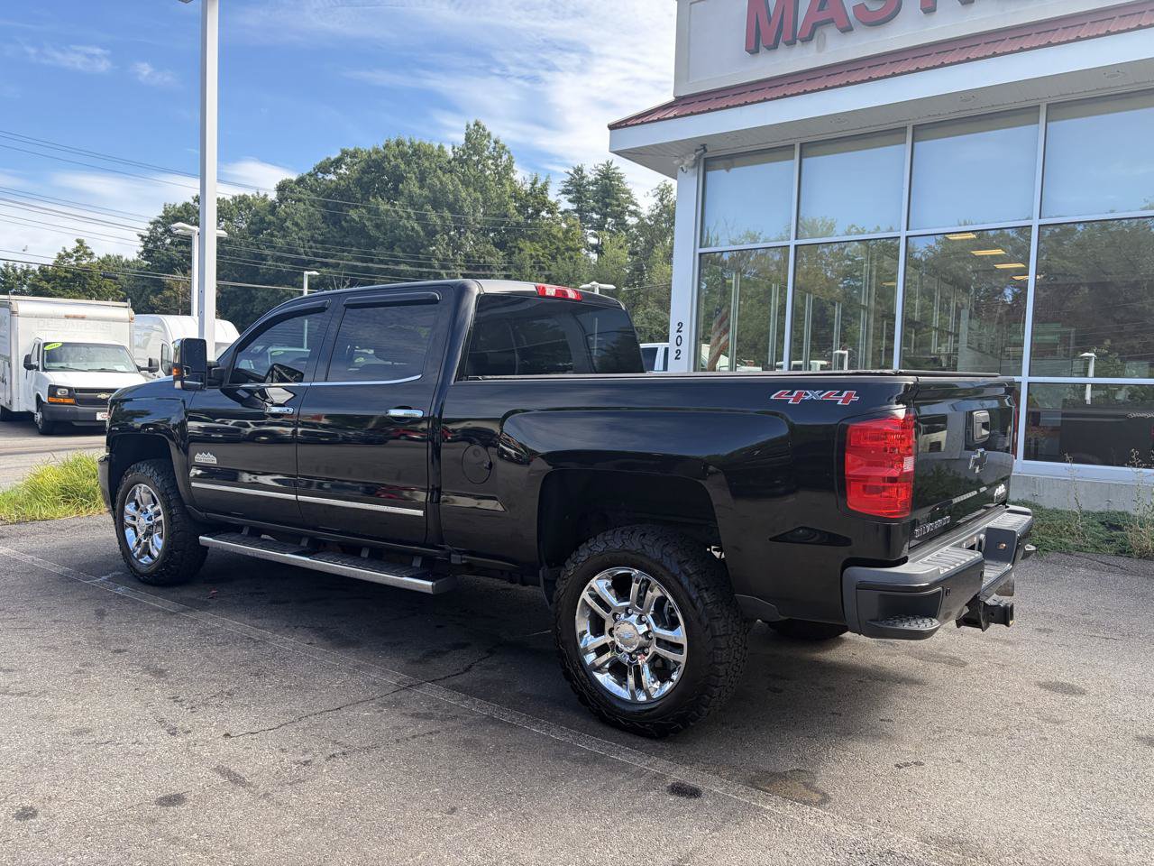 Used 2017 Chevrolet Silverado 2500 High Country w/ Duramax Plus Package AWD/4WD image 9