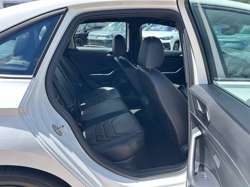 Certified 2022 Volkswagen Jetta GLI Autobahn w/ GLI Black Package FWD image 39