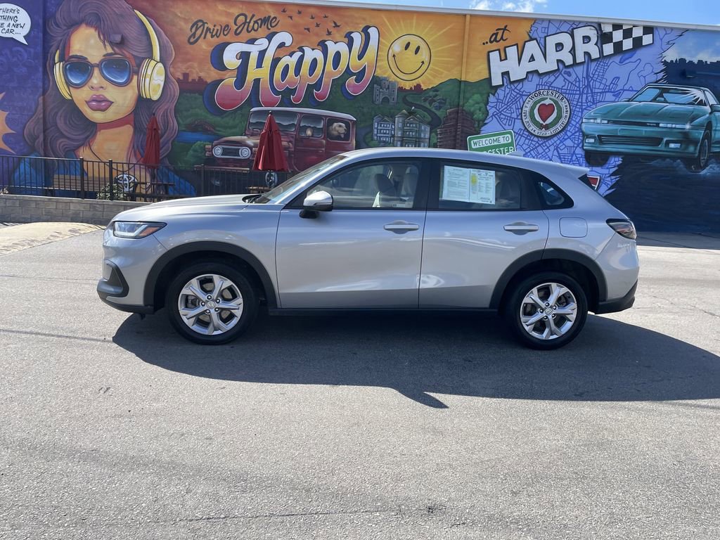 Used 2024 Honda HR-V LX image 2