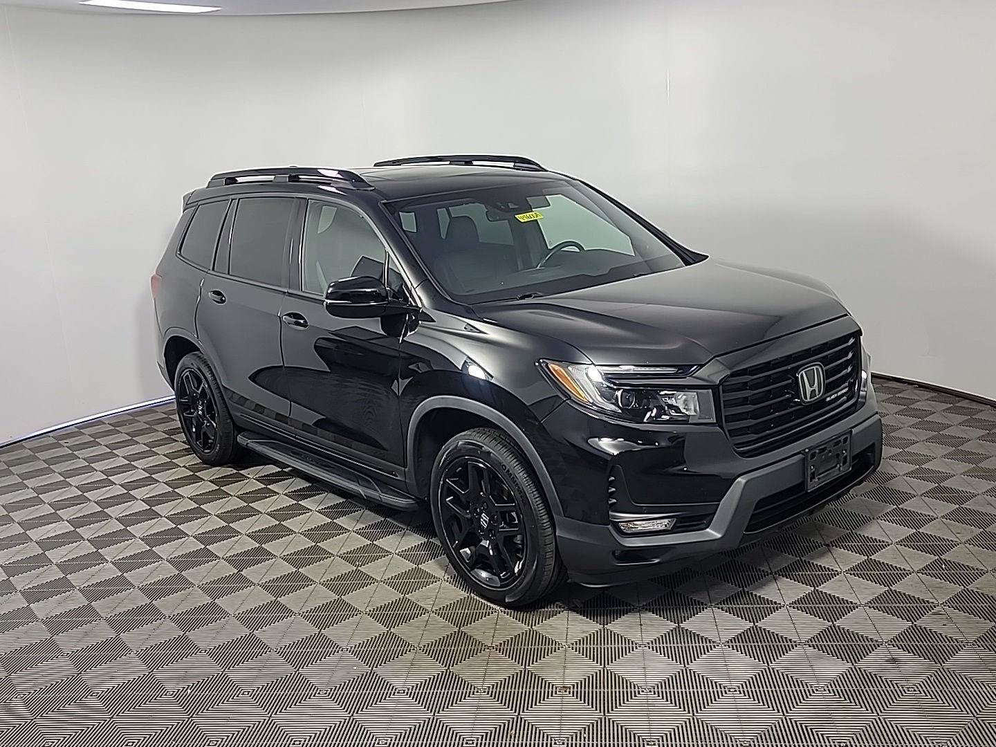 Certified 2024 Honda Passport Black Edition image 2