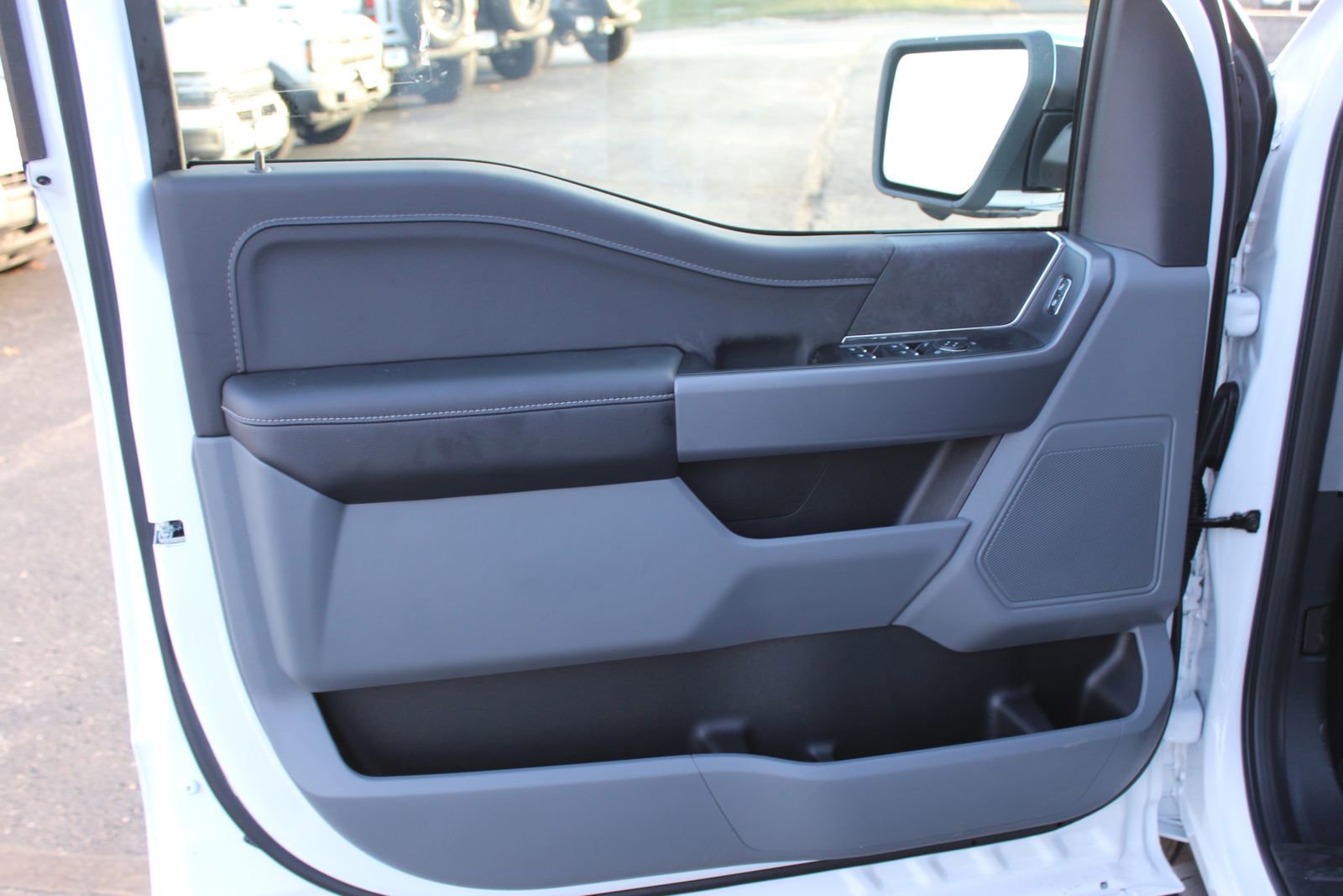 New 2025 Ford F150 XLT w/ Equipment Group 302A MID image 25