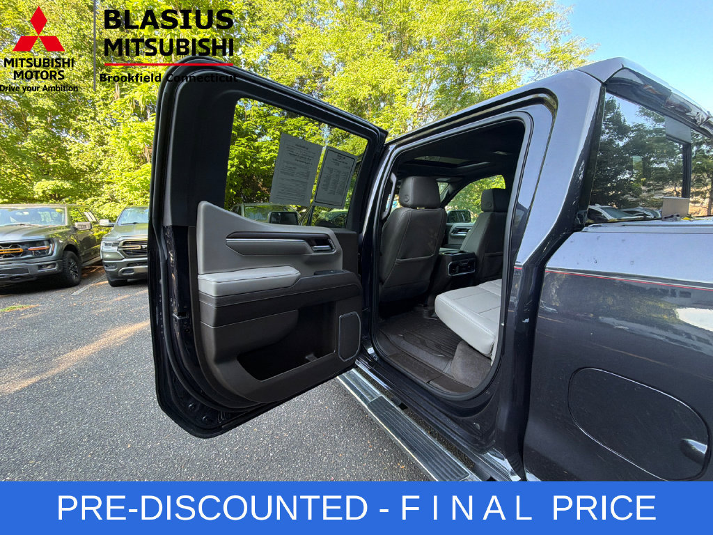 Used 2023 GMC Sierra 1500 SLT w/ SLT Premium Package AWD/4WD image 35