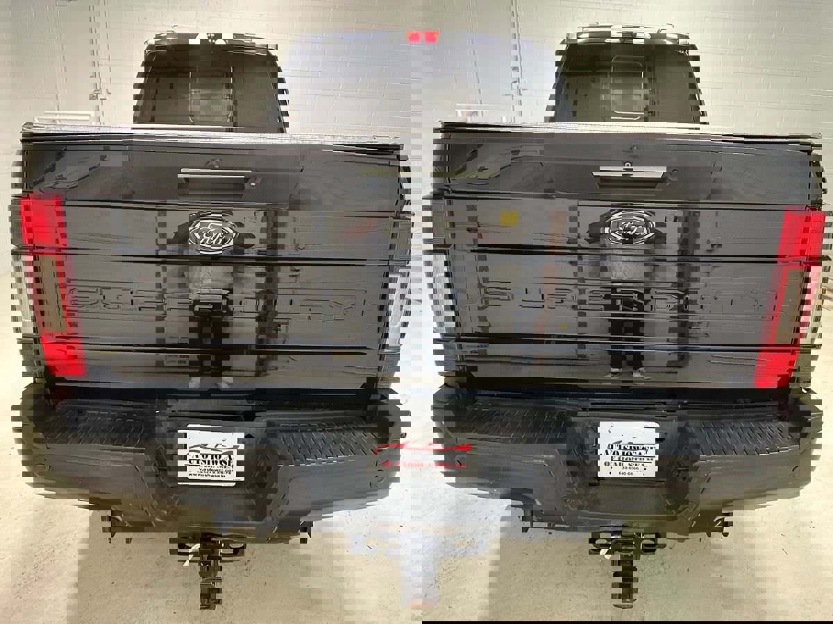 Used 2021 Ford F350 Lariat image 6