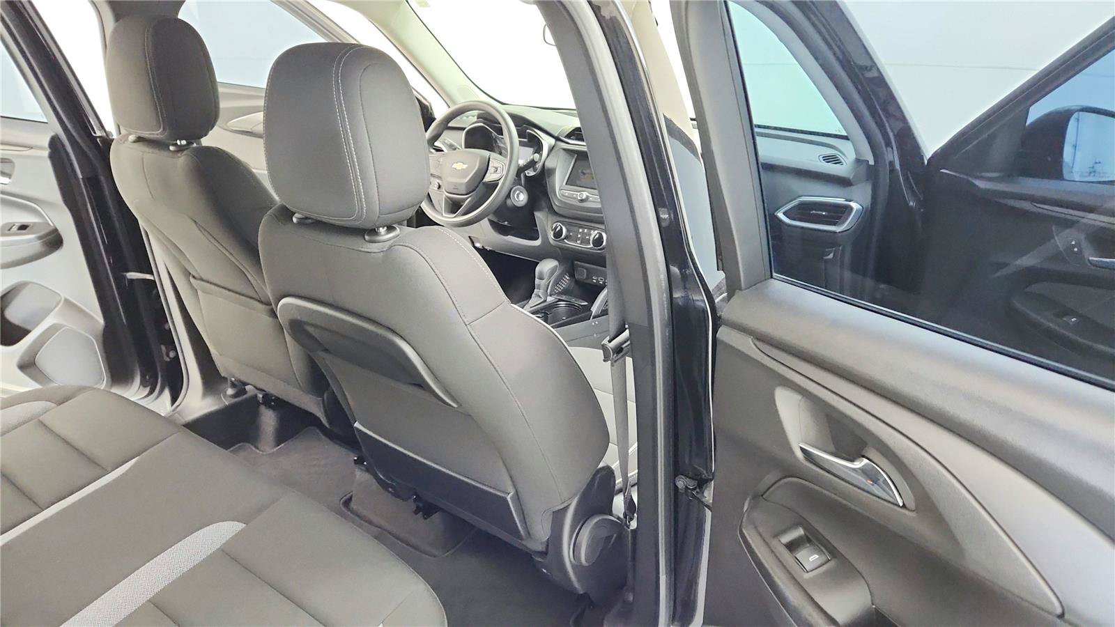 Used 2022 Chevrolet TrailBlazer LS FWD image 23