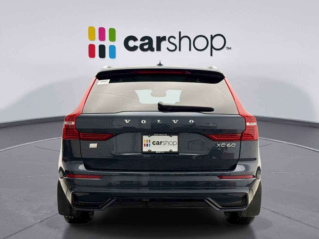 Used 2023 Volvo XC60 T8 Plus w/ Climate Package image 4