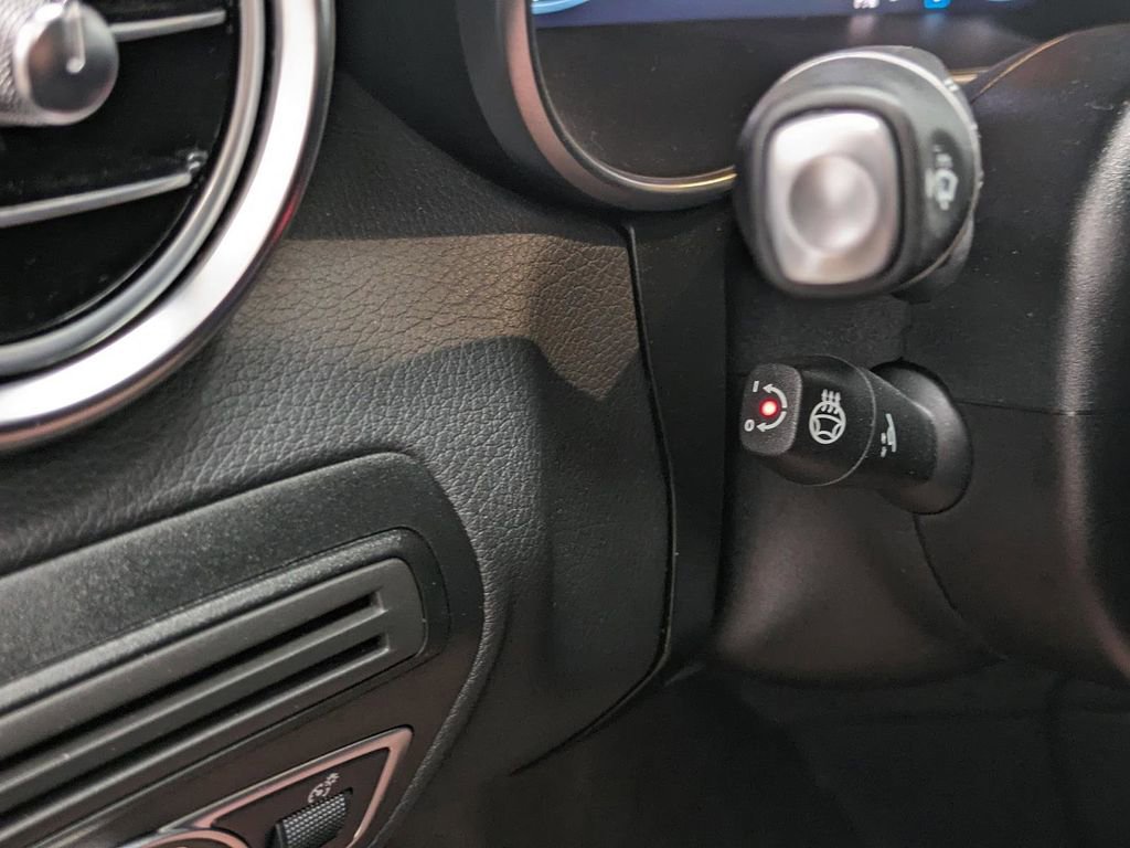 Used 2022 Mercedes-Benz GLC 300 4MATIC image 6