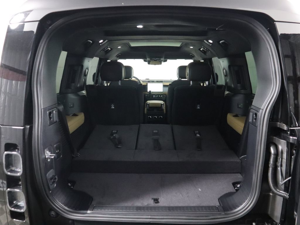 New 2025 Land Rover Defender 130 V8 image 30