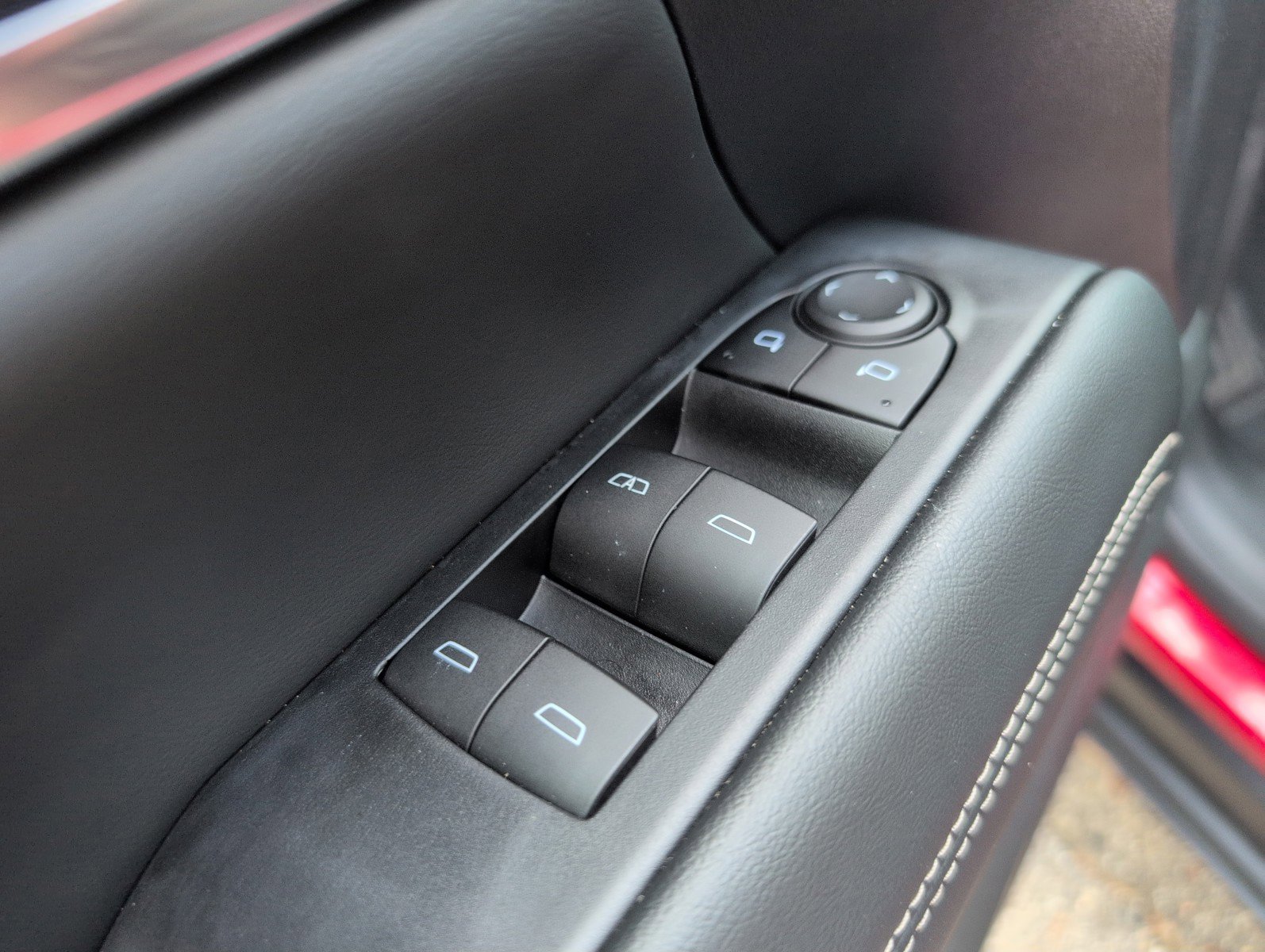 Used 2025 GMC Terrain Elevation image 12