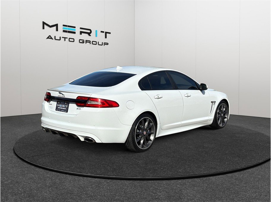 Used 2015 Jaguar XF Sport image 9