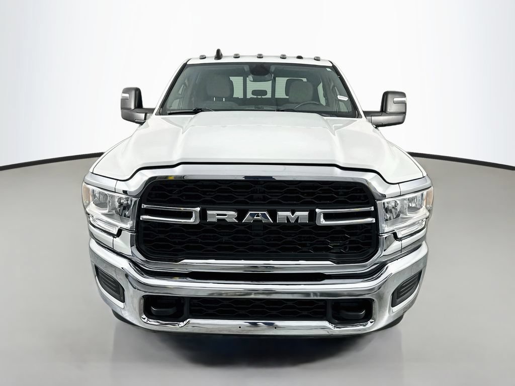 Used 2024 RAM 3500 Tradesman w/ Chrome Appearance Group AWD/4WD video 2