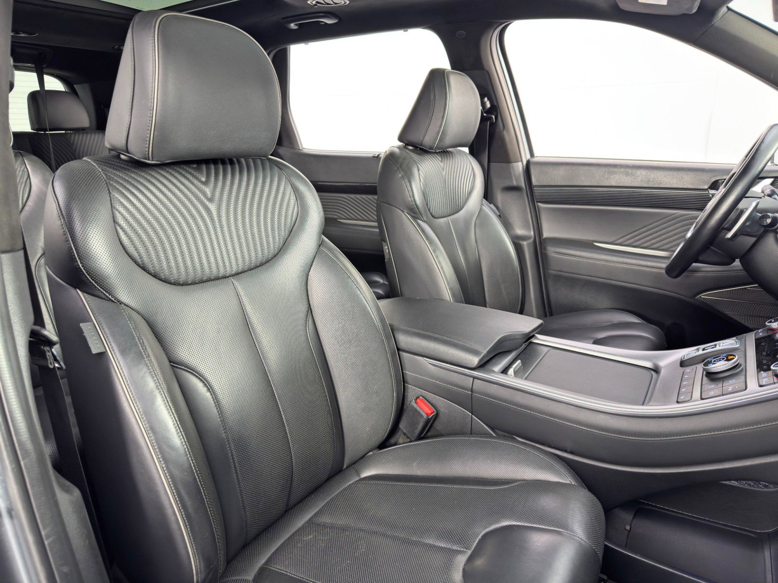 Used 2023 Hyundai Palisade Calligraphy image 38