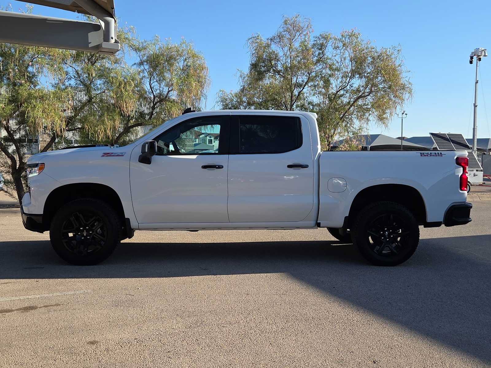 Used 2026 Chevrolet Silverado 1500 LT Trail Boss w/ Safety Package AWD/4WD image 5