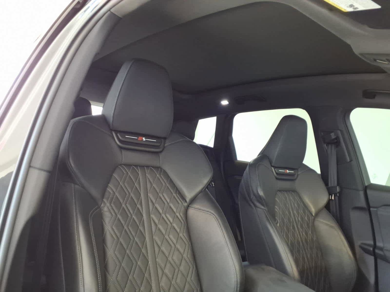 Used 2025 Audi SQ6 e-tron Prestige AWD/4WD image 20