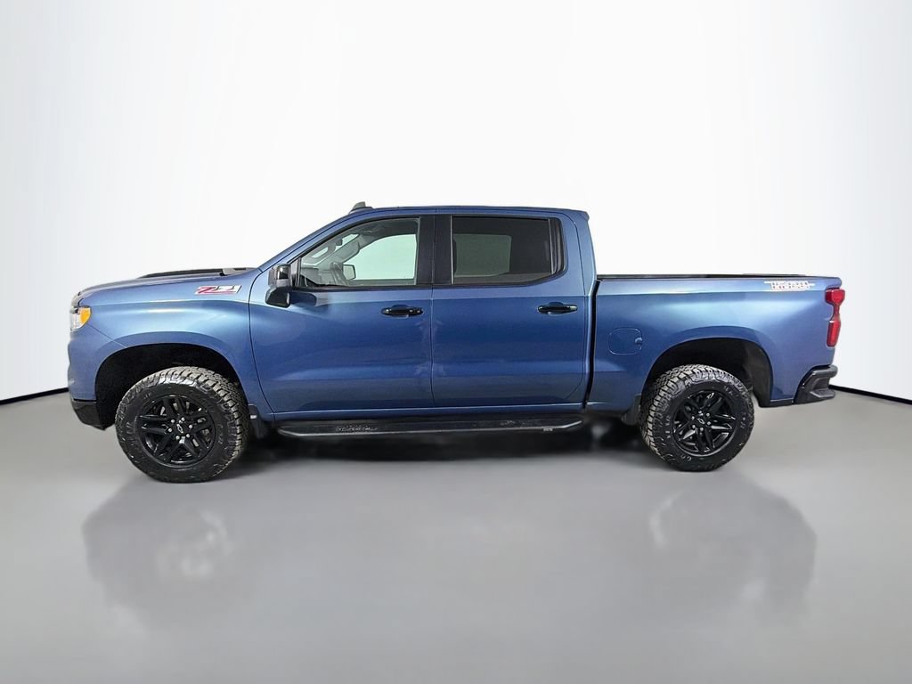 Used 2024 Chevrolet Silverado 1500 LT Trail Boss w/ Convenience Package II AWD/4WD image 9