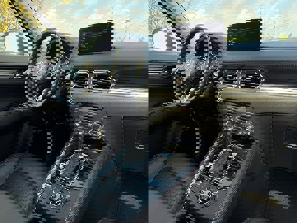 Used 2024 MAZDA CX-5 Carbon Edition image 18