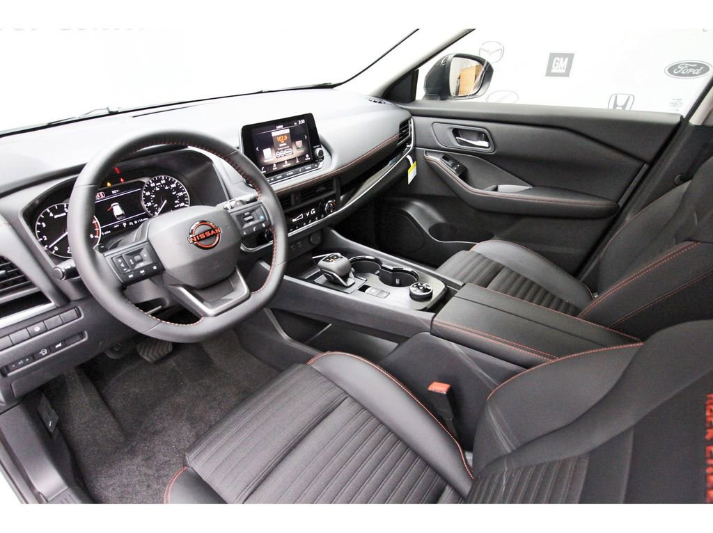 New 2026 Nissan Rogue SV AWD/4WD image 12