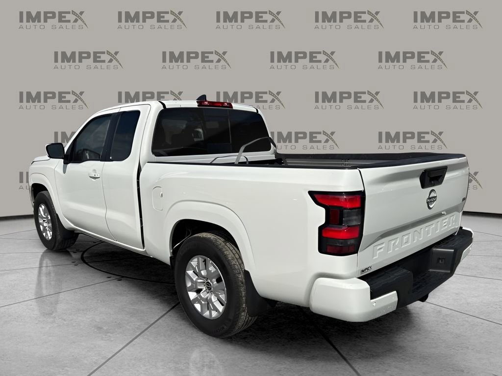 Used 2024 Nissan Frontier SV w/ SV Convenience Package RWD image 3