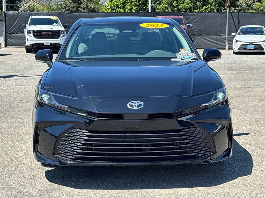 Used 2025 Toyota Camry LE FWD image 6