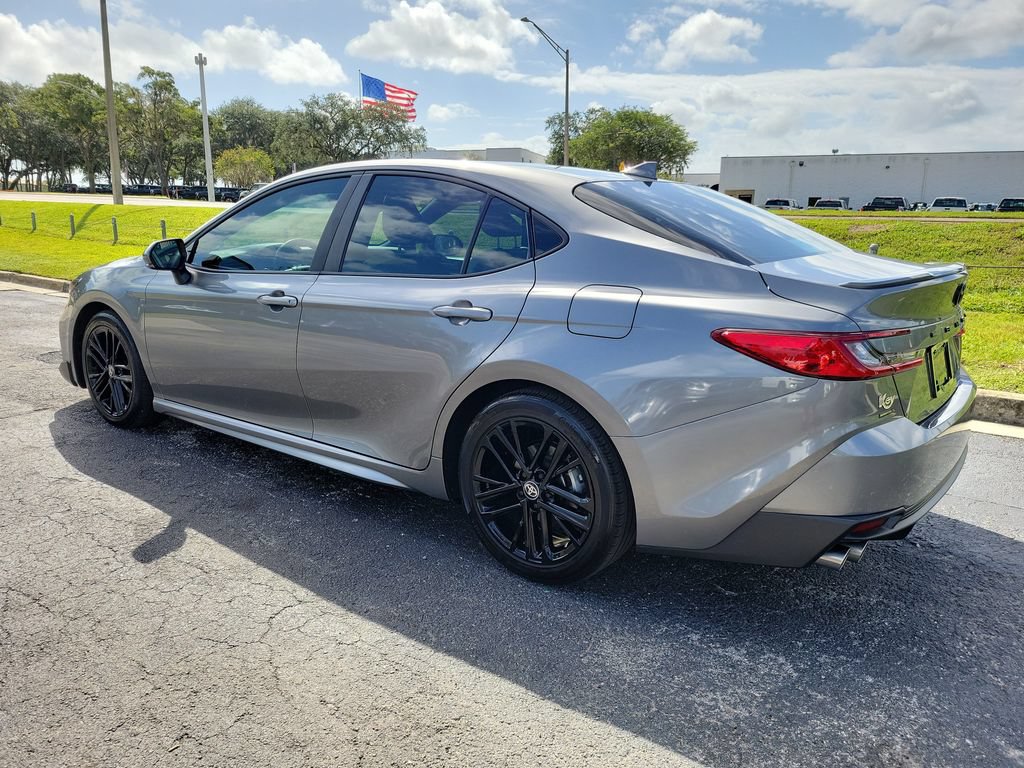 Used 2025 Toyota Camry LE FWD image 3