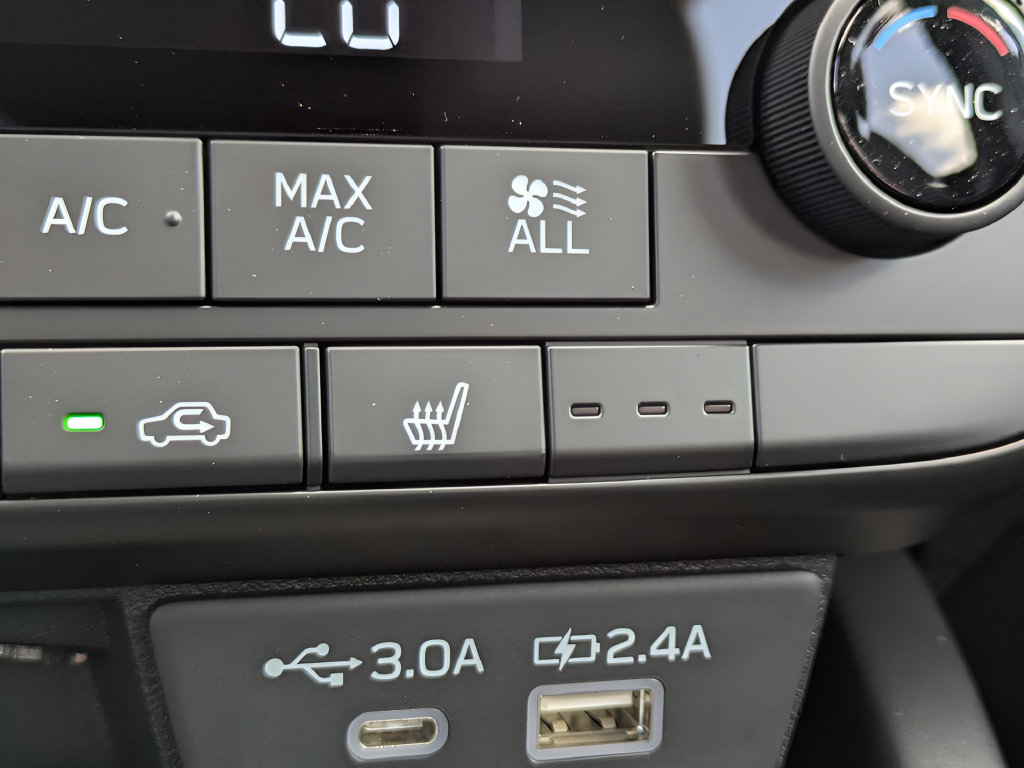 Certified 2026 Subaru Outback Premium AWD/4WD image 22
