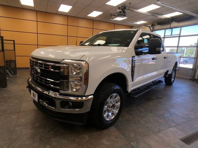 Used 2024 Ford F250 XLT image 3
