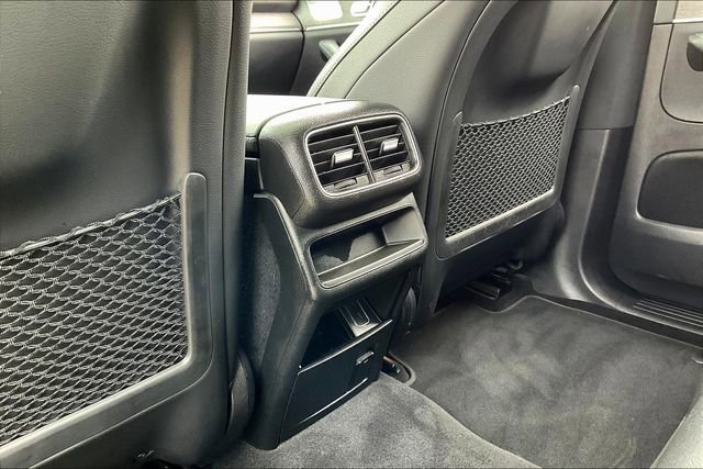 Used 2022 Mercedes-Benz GLE 350 4MATIC w/ Premium Package image 32