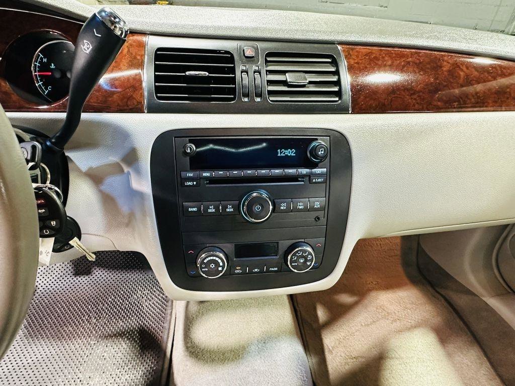 Used 2006 Buick Lucerne CXL w/ Luxury Package FWD image 17