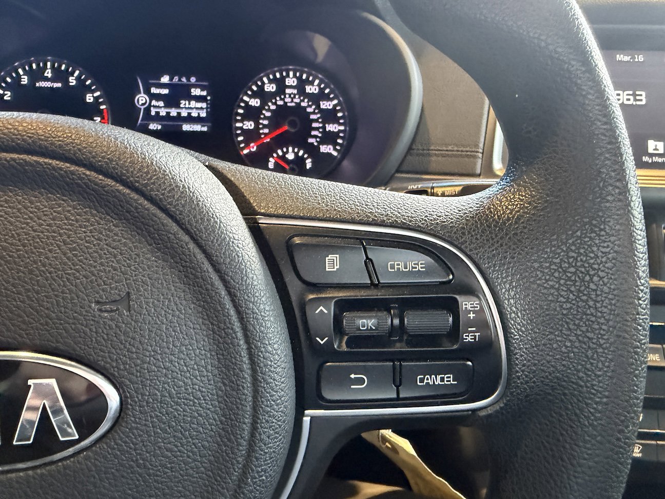 Used 2018 Kia Optima LX image 14