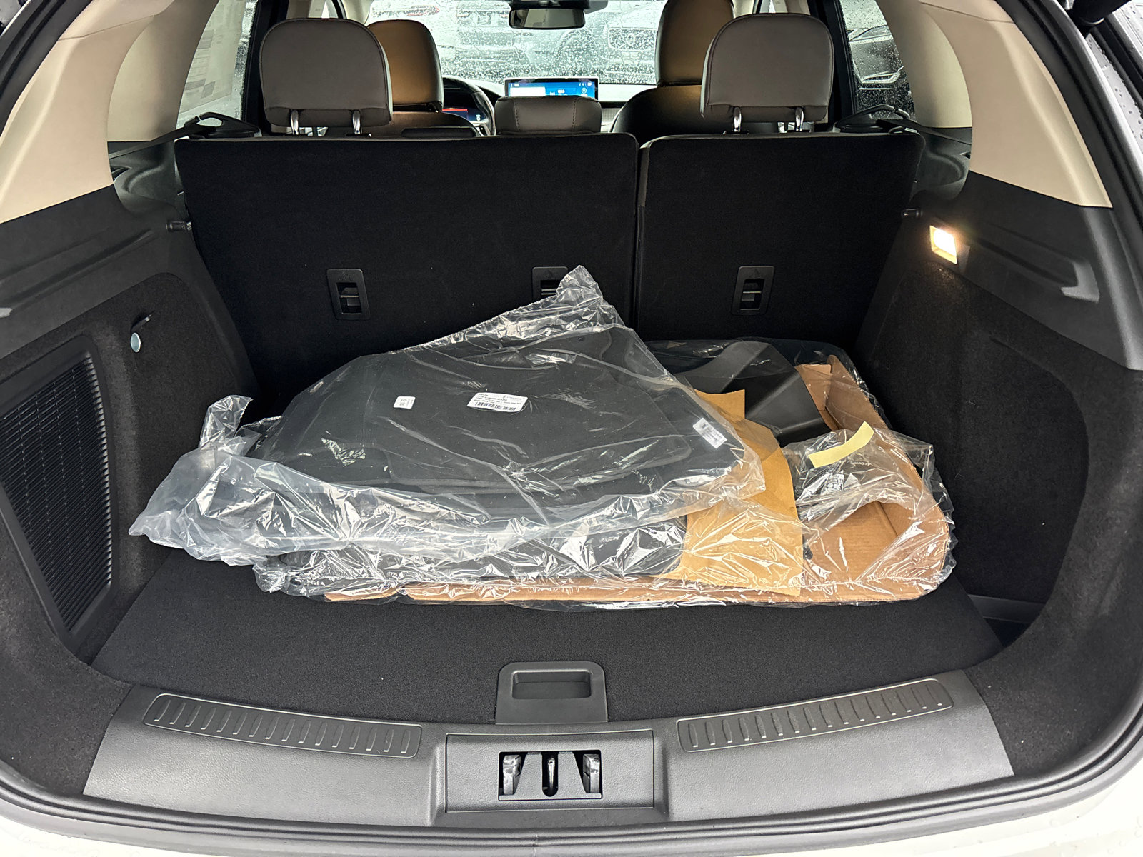 New 2026 Lincoln Corsair Premiere image 9