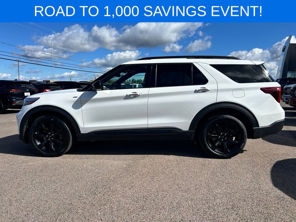 Certified 2023 Ford Explorer ST-Line w/ Class IV Trailer Tow Package image 3