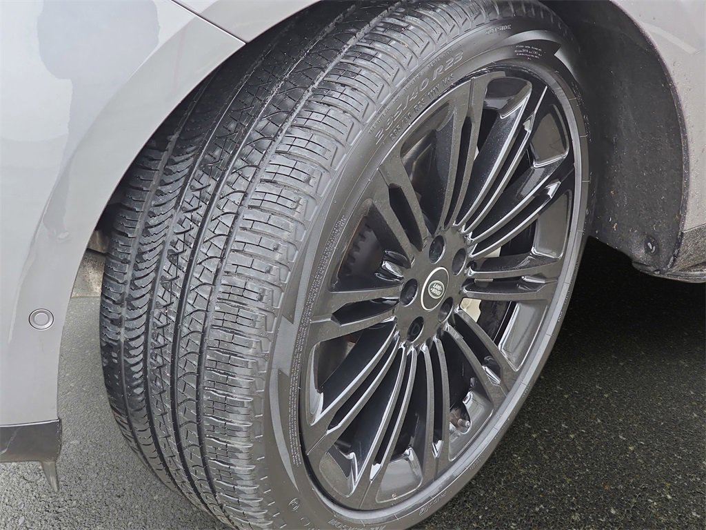 Certified 2023 Land Rover Range Rover SE image 35