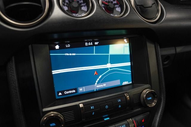 Used 2016 Ford Mustang Shelby GT350 w/ Technology Package RWD image 7