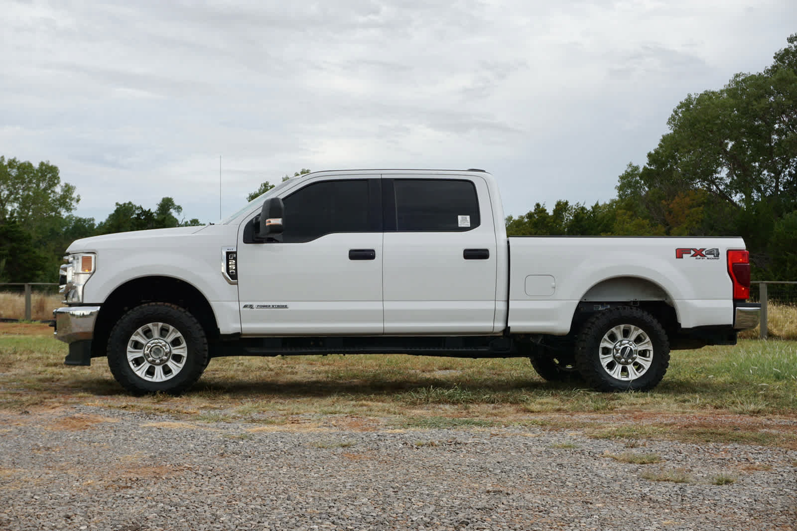 Used 2021 Ford F250 XLT w/ FX4 Off-Road Package AWD/4WD image 2