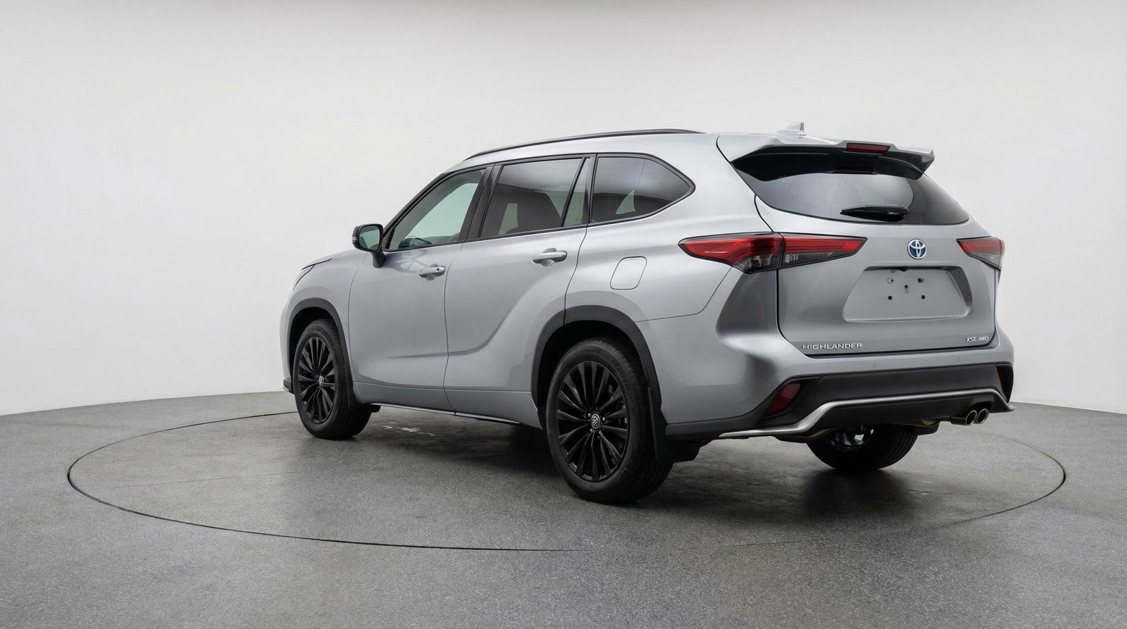 Used 2025 Toyota Highlander XSE image 6